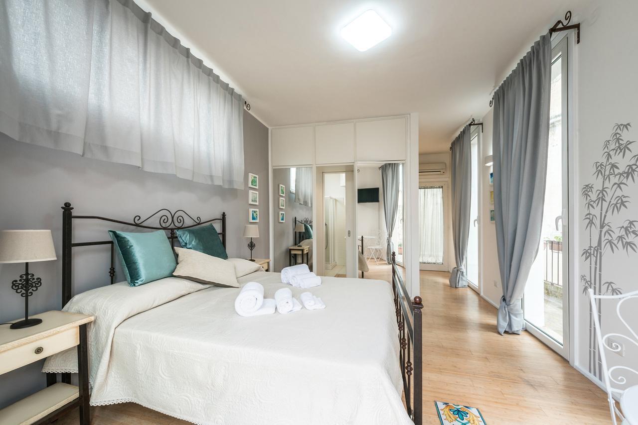 Dimora Dell'Artista Bed & Breakfast Lecce Bagian luar foto