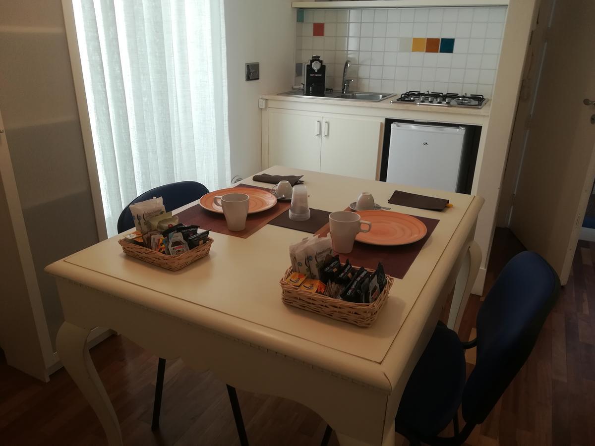 Dimora Dell'Artista Bed & Breakfast Lecce Bagian luar foto