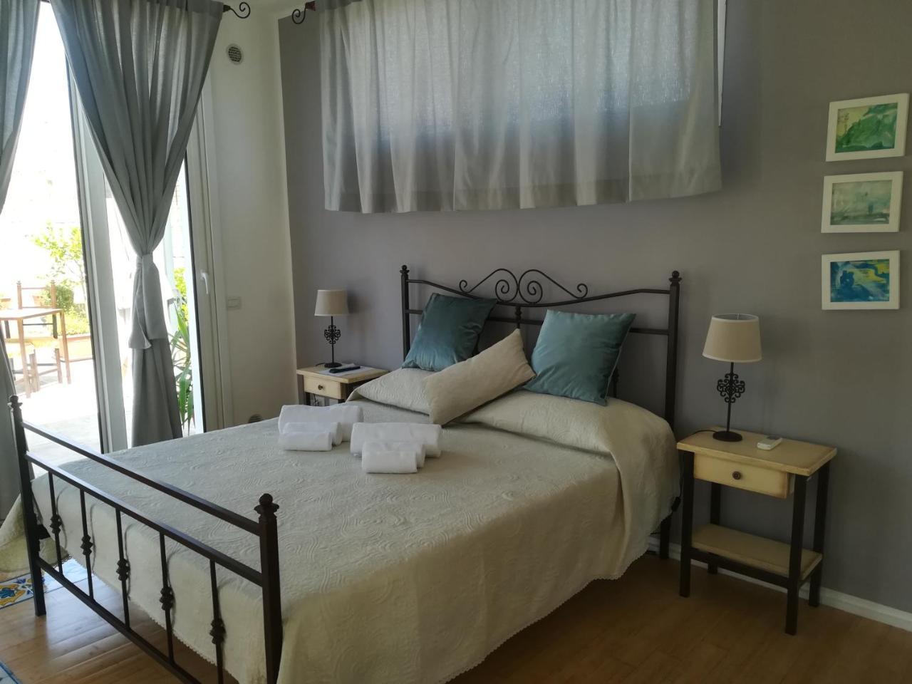 Dimora Dell'Artista Bed & Breakfast Lecce Bagian luar foto