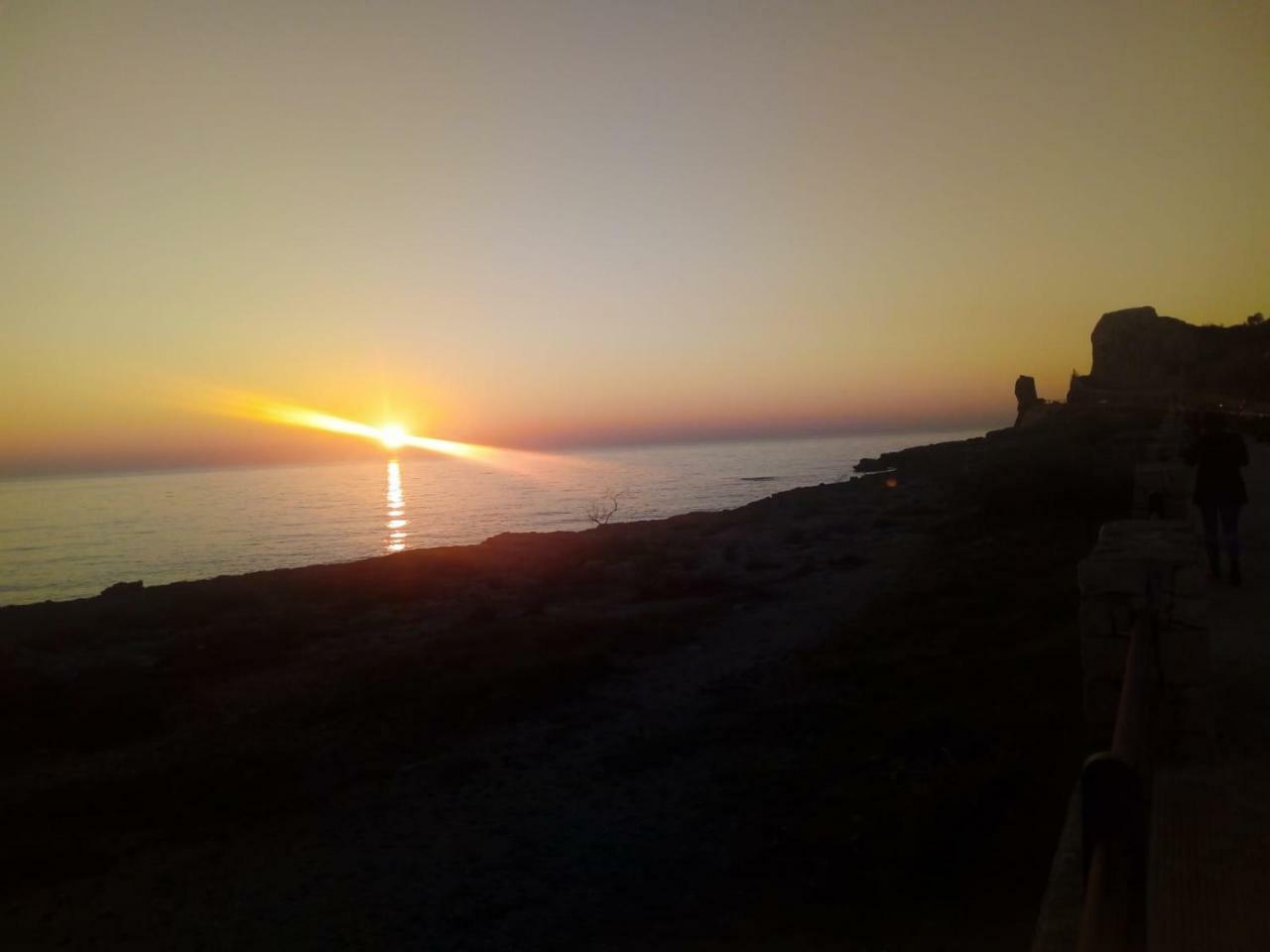 Dimora Dell'Artista Bed & Breakfast Lecce Bagian luar foto