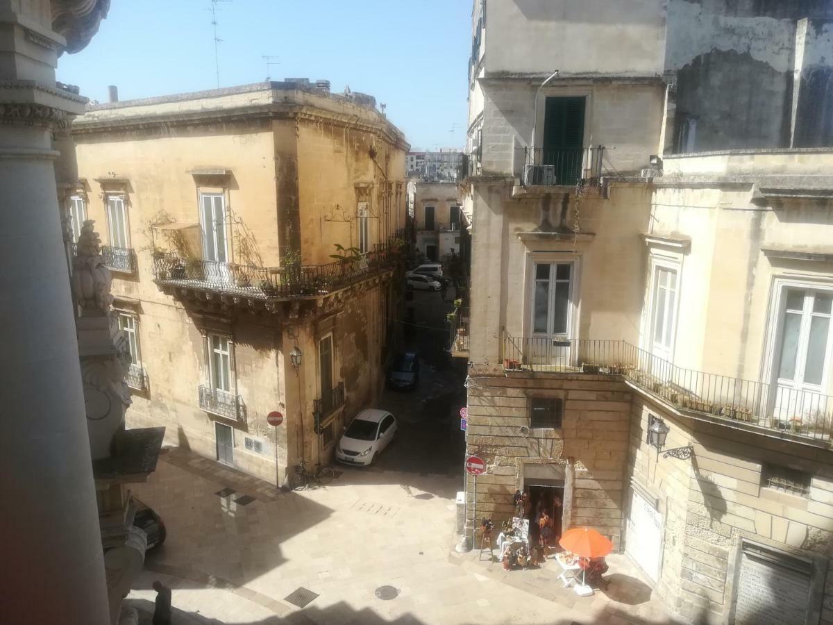Dimora Dell'Artista Bed & Breakfast Lecce Bagian luar foto